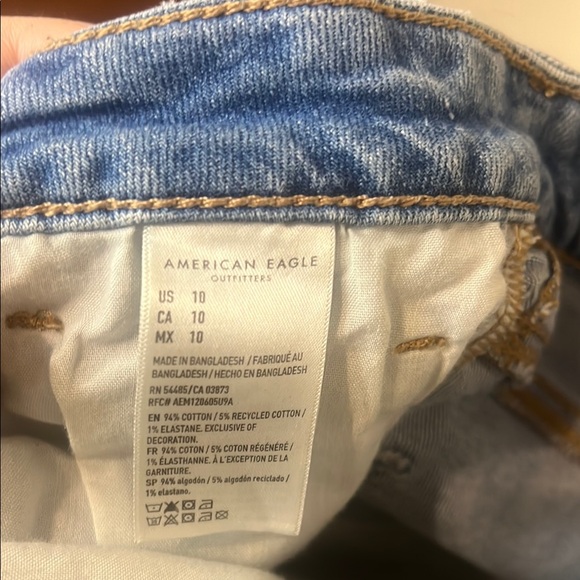 American Eagle Outfitters Women's Blue Denim Shorts - Picture 4 of 4